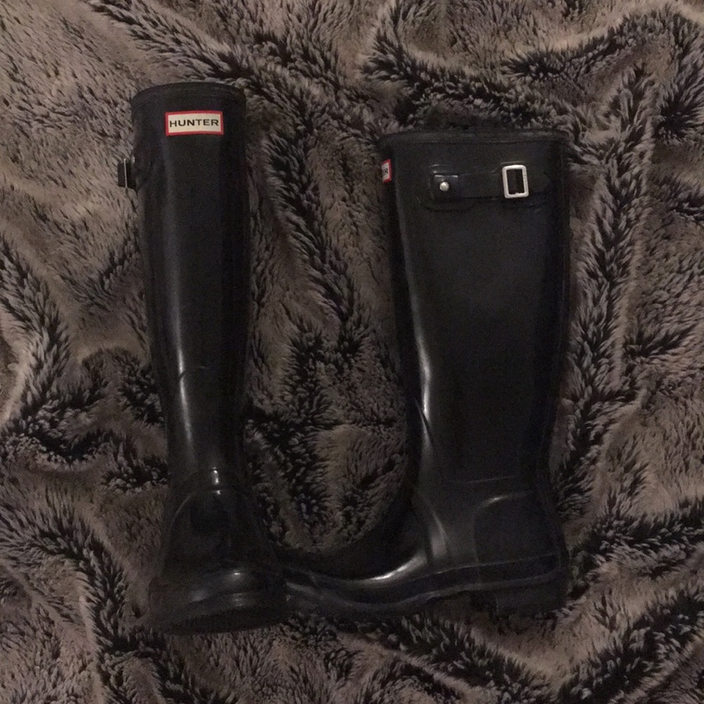Hunter black boots